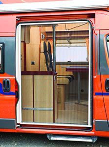 1 1 MOUSTIQUAIRE DE PORTE REMICARE VAN FIAT ADAPT TABLE