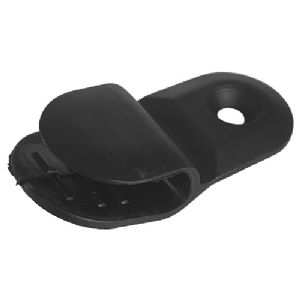 1 CLIPS PLASTIQUE NOIR RAL 9005 POUR PANNEAU 8MM