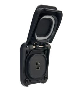 1 DOUBLE PRISE USB-C VENTURA